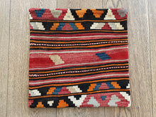 Load image into Gallery viewer, Vintage kilim cushion - D1 - 50x50 cm
