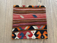Load image into Gallery viewer, Vintage kilim cushion - D12 - 50x50 cm
