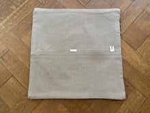 Load image into Gallery viewer, Vintage kilim cushion - B28 - 40x40 cm
