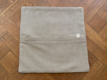 Load image into Gallery viewer, Vintage kilim cushion - B26 - 40x40 cm
