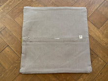 Load image into Gallery viewer, Vintage kilim cushion - B25 - 40x40 cm
