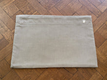 Load image into Gallery viewer, Vintage kilim cushion - E40 - 60x40 cm
