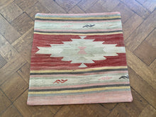 Load image into Gallery viewer, Vintage kilim cushion - C8 - 45x45 cm

