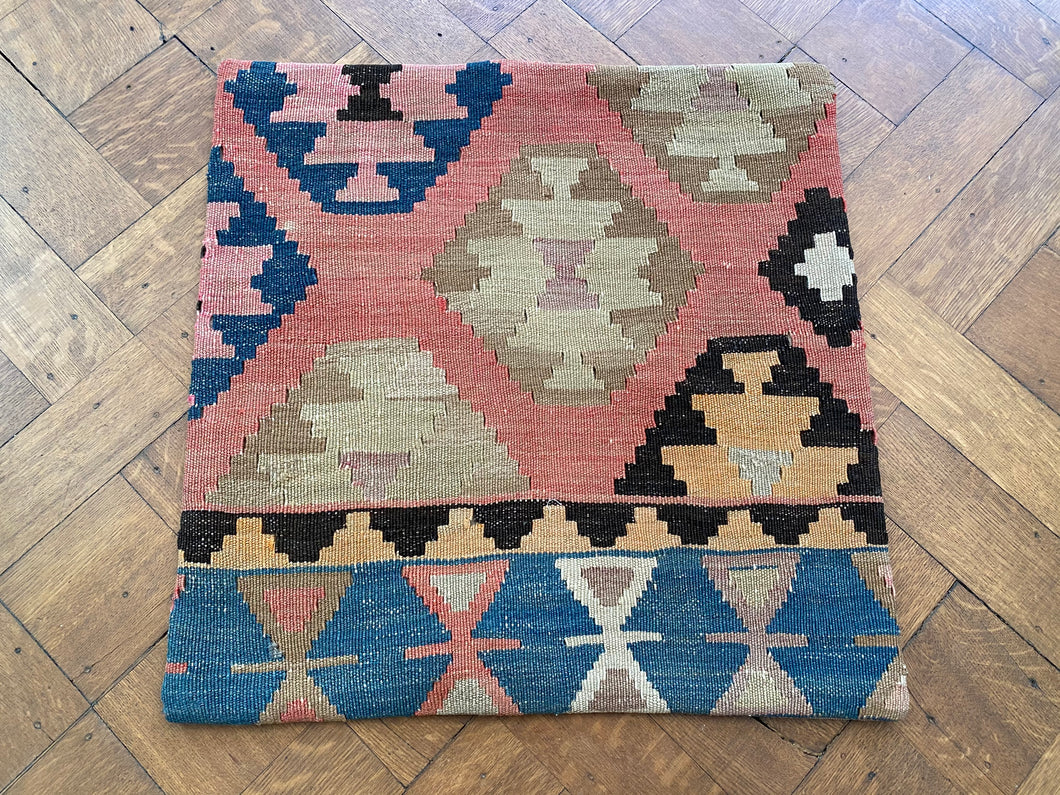 Vintage kilim cushion - C10 - 45x45 cm