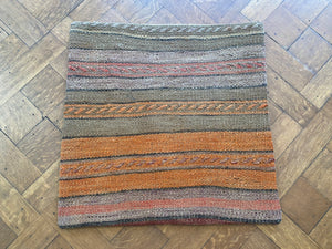 Vintage kilim cushion - D26 - 50x50 cm