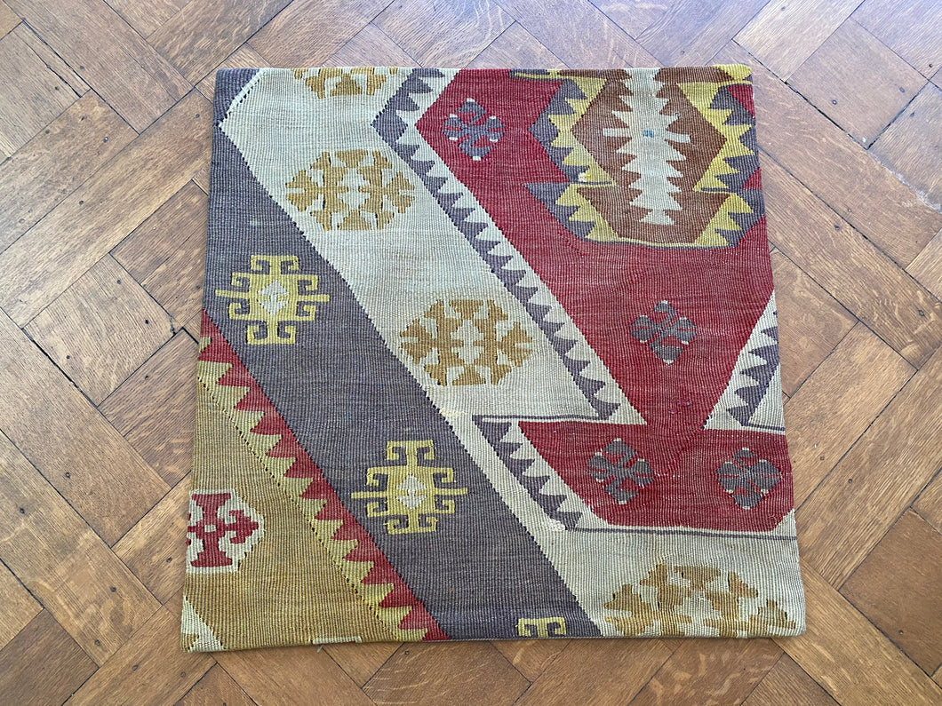 Vintage kilim cushion - D31 - 50x50 cm