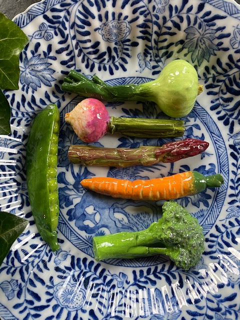 Set of six vegetable knifeholders - B